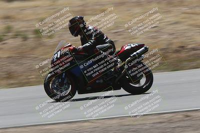 media/Apr-20-2025-AHRMA (Sun) [[393a79c373]]/Race/Group 8/Turn 4b/